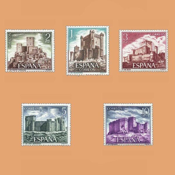 Edifil 2093/7. Serie Castillos de España. **1972