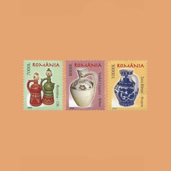 RO 4957/9. Serie Cerámica Rumana (II). 3 valores **2005